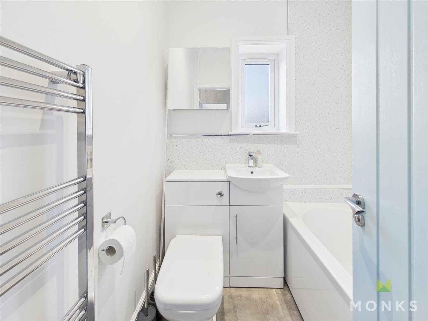 15 Station Road, Shrewsbury, SY4 5BQ To Let